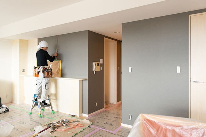 画像:リフォーム中の部屋